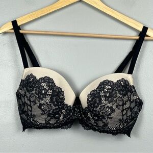 Victoria’s Secret Dream Angels Lined Demi ivory & black lace underwire bra, 34DD